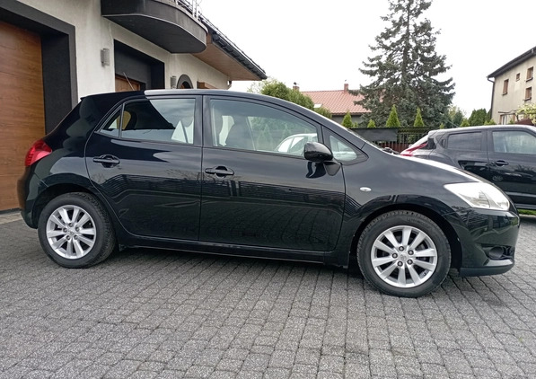 Toyota Auris cena 23900 przebieg: 184356, rok produkcji 2009 z Piotrków Kujawski małe 67